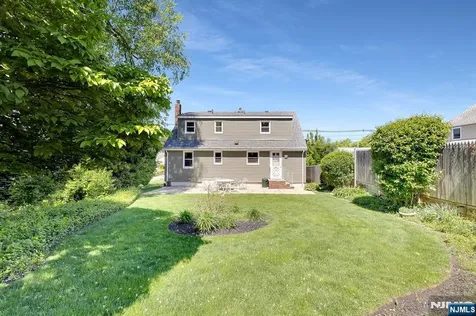 287 Jackson Avenue Rutherford NJ 07070