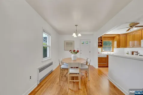 287 Jackson Avenue Rutherford NJ 07070
