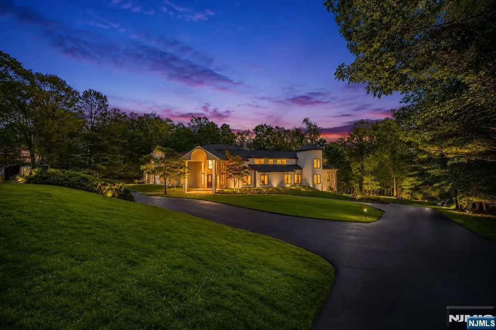 809 Shore Drive Kinnelon Borough NJ 07405
