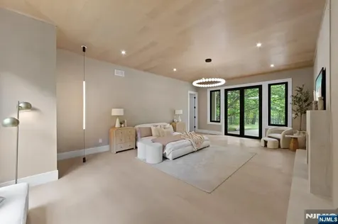 809 Shore Drive Kinnelon Borough NJ 07405