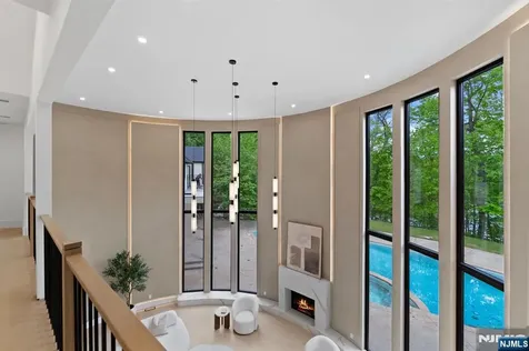 809 Shore Drive Kinnelon Borough NJ 07405