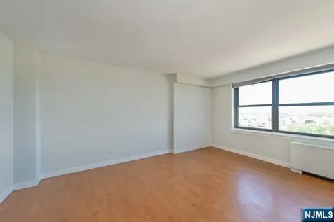 285 Aycrigg Avenue Passaic NJ 07055