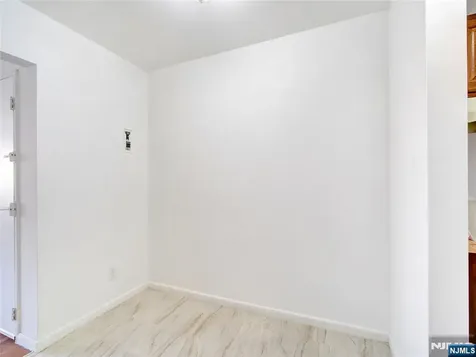 365 Bloomfield Avenue Verona NJ 07044