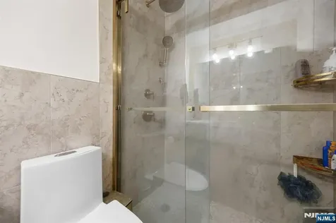 200 Winston Cliffside Park NJ 07010