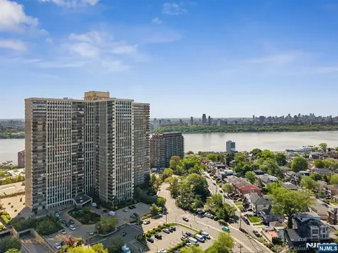 200 Winston Cliffside Park NJ 07010
