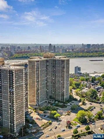 200 Winston Cliffside Park NJ 07010