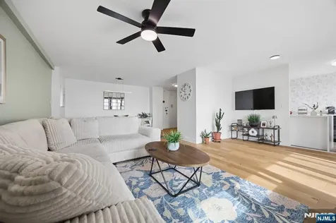200 Winston Cliffside Park NJ 07010