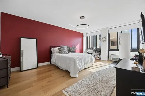 200 Winston Cliffside Park NJ 07010