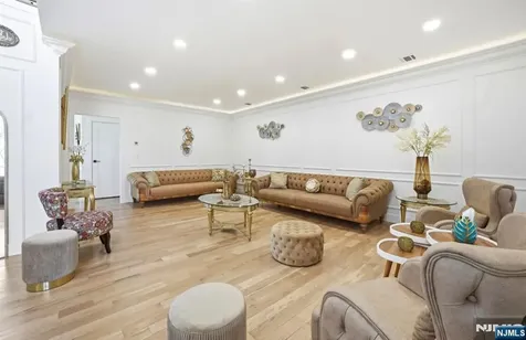 25 Mayfair Place Clifton NJ 07013