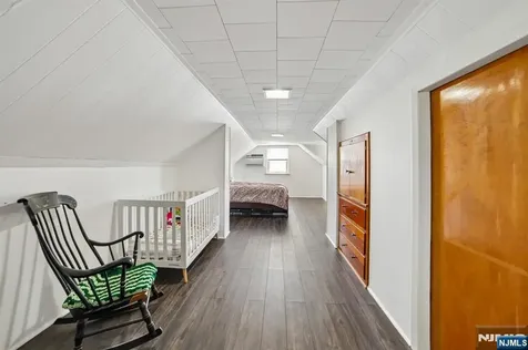 1 Hillside Terrace Wallington NJ 07057