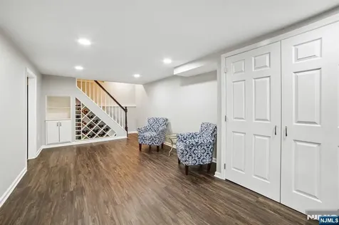 1 Hillside Terrace Wallington NJ 07057