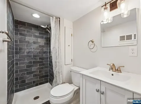 1 Hillside Terrace Wallington NJ 07057