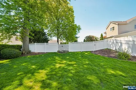 1 Hillside Terrace Wallington NJ 07057