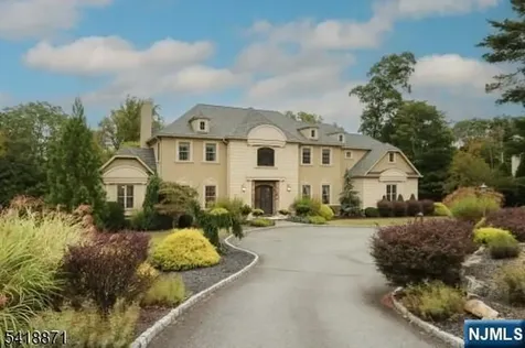 8 Pineview Boonton Township NJ 07005