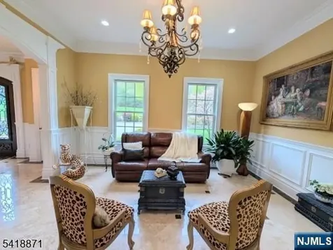 8 Pineview Boonton Township NJ 07005