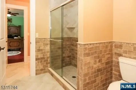8 Pineview Boonton Township NJ 07005