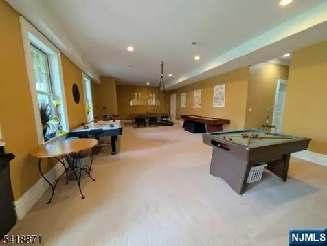 8 Pineview Boonton Township NJ 07005