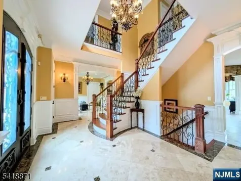 8 Pineview Boonton Township NJ 07005