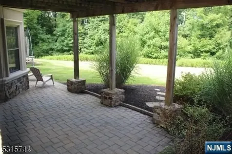 8 Pineview Boonton Township NJ 07005