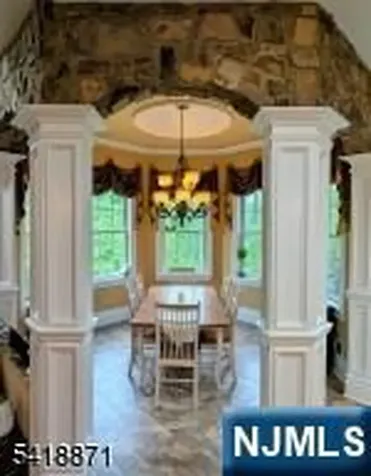 8 Pineview Boonton Township NJ 07005