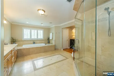5 Julia Court Boonton Township NJ 07005
