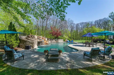 5 Julia Court Boonton Township NJ 07005