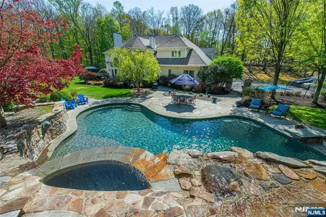 5 Julia Court Boonton Township NJ 07005