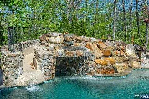 5 Julia Court Boonton Township NJ 07005