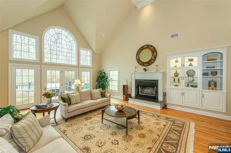 5 Julia Court Boonton Township NJ 07005