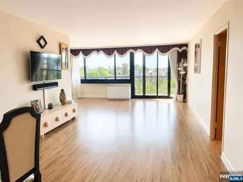 770 Anderson Avenue Cliffside Park NJ 07010