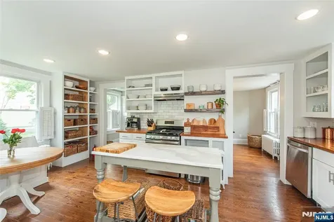 6 Maple Street Bernardsville NJ 07924