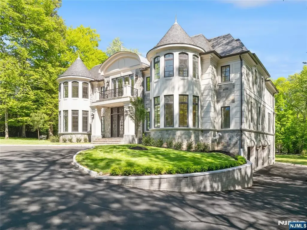 80 Church Street Alpine NJ 07620
