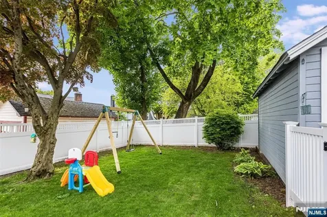 24 Fairmount Terrace West Orange NJ 07052