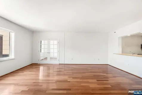 2305 City Place Edgewater NJ 07020