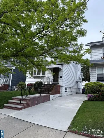 16 Beaver Avenue North Arlington NJ 07031