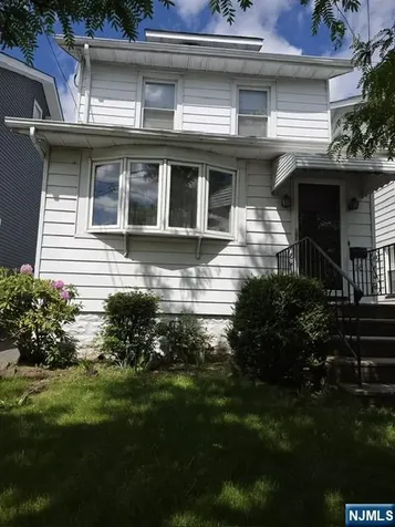 16 Beaver Avenue North Arlington NJ 07031