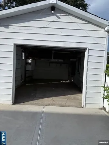 16 Beaver Avenue North Arlington NJ 07031