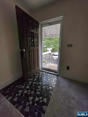 16 Beaver Avenue North Arlington NJ 07031