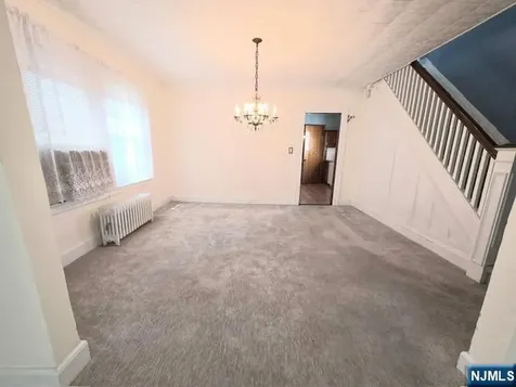 16 Beaver Avenue North Arlington NJ 07031