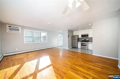 54 Chestnut Street Weehawken NJ 07086