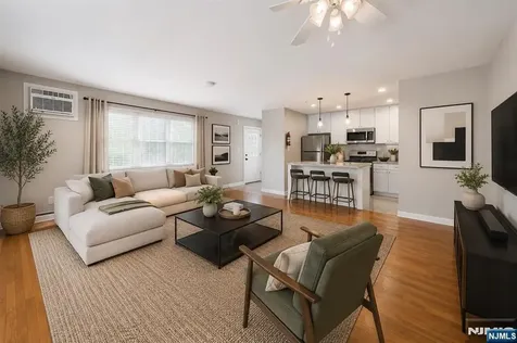 54 Chestnut Street Weehawken NJ 07086