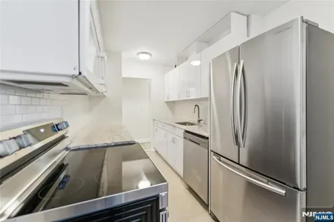 200 Winston Cliffside Park NJ 07010