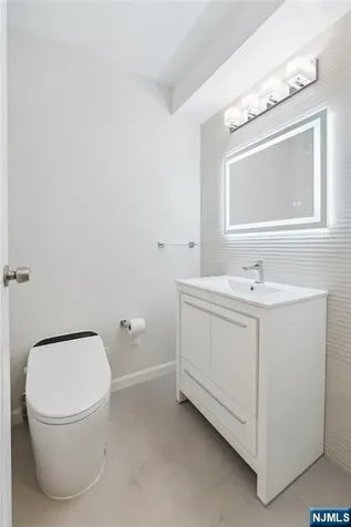 200 Winston Cliffside Park NJ 07010