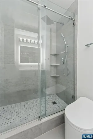 200 Winston Cliffside Park NJ 07010