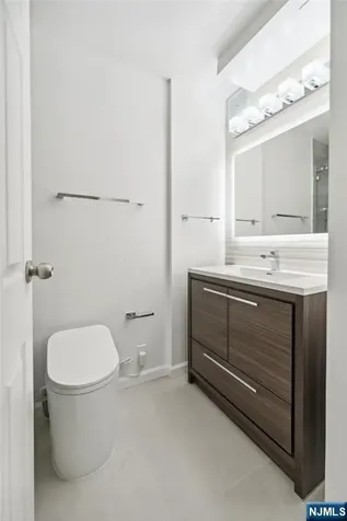 200 Winston Cliffside Park NJ 07010
