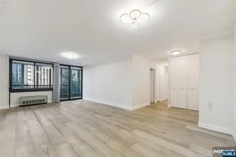200 Winston Cliffside Park NJ 07010