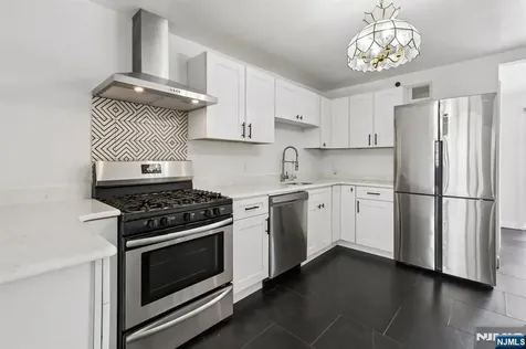 63 Garrison Street Newark NJ 07105