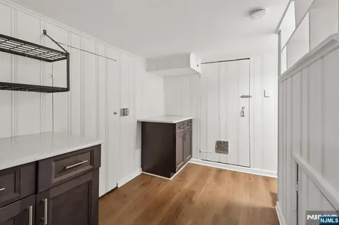 63 Garrison Street Newark NJ 07105
