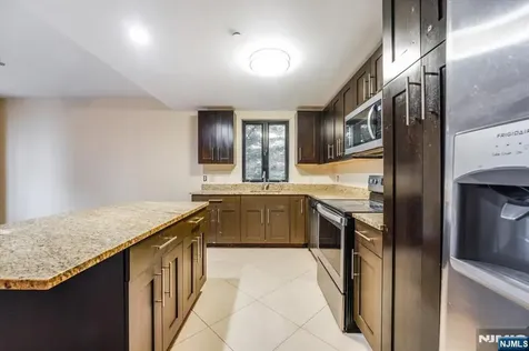 29 1st Street Hackensack NJ 07601