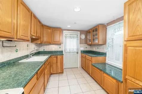 3 Terrace Lane Ringwood NJ 07456